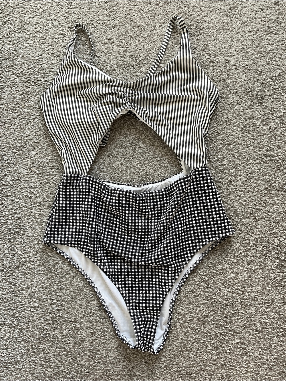Aerie Black & White Patterned Cutout One-Piece Swimsuit - Picture 1 of 2